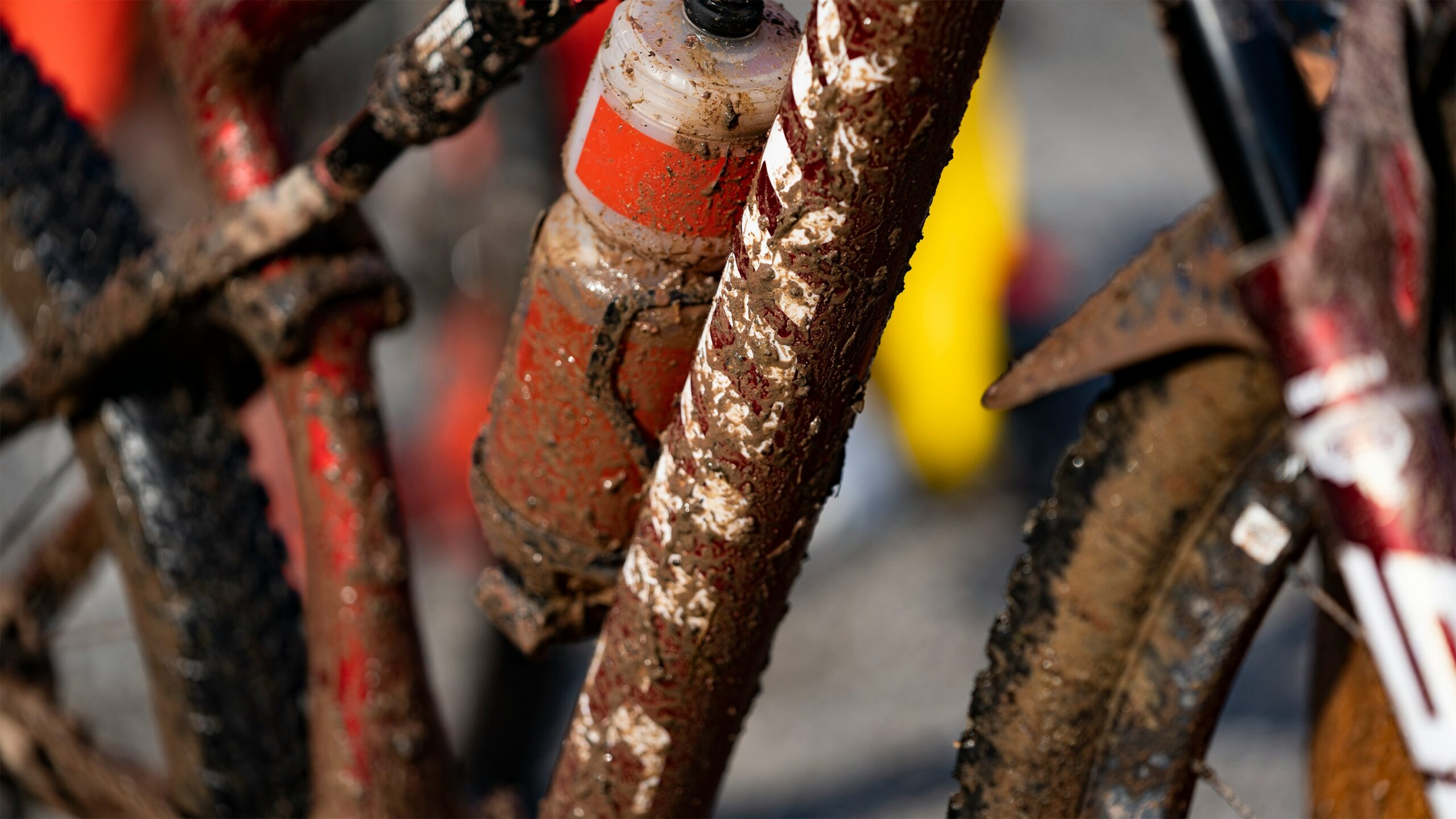 the frame of a cyclocross bike full of mud